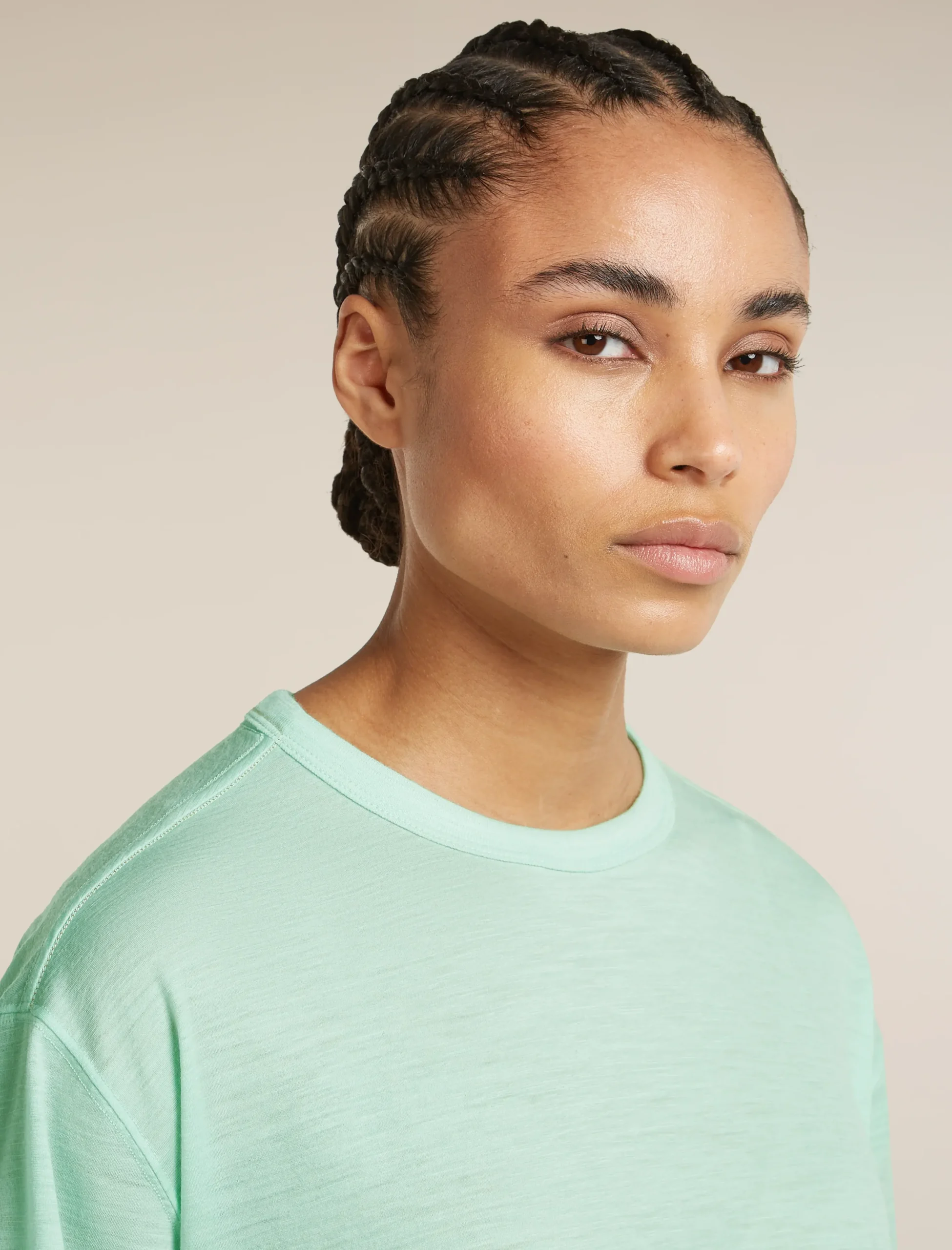 150 Tech Lite Relaxed T-Shirt